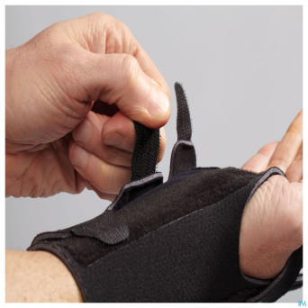 Futuro attelle poignet reversible ajustable noir 1