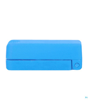 Coupe-medicaments compact bleu