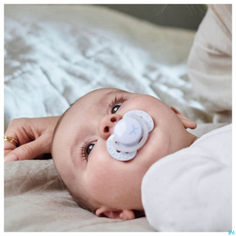 Difrax sucette dynamic newborn babyshower pink 2